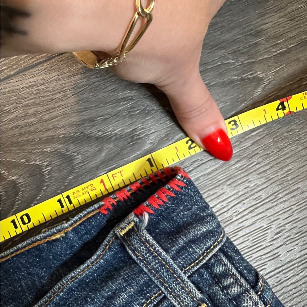 SOLD - LEVI'S VINTAGE CLOTHING - 1966 606 JEANS - 27 - Medium wash, red stitch - Picture 15 of 16